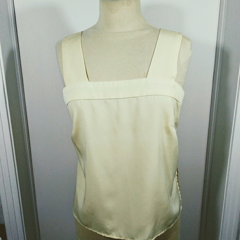 Patchington size 6 yellow shell top